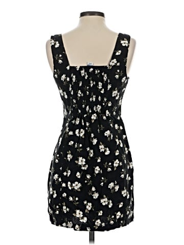 Old Navy Casual Dress (view 2)