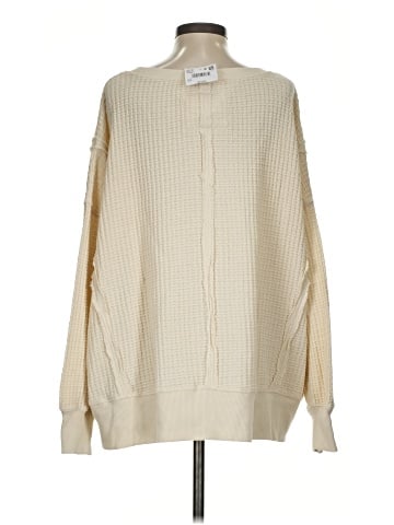 American Eagle Outfitters Pullover Sweater (view 2)
