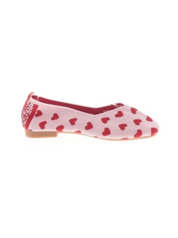 Unbranded Flats (view 1)