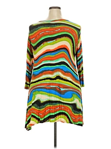 Frumos 3/4 Sleeve T-Shirt (view 2)