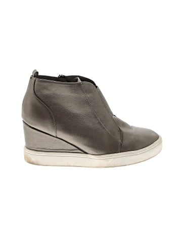 Mia Wedges (view 1)