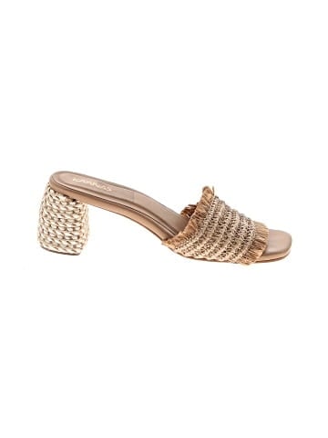 Kaanas Sandals (view 1)