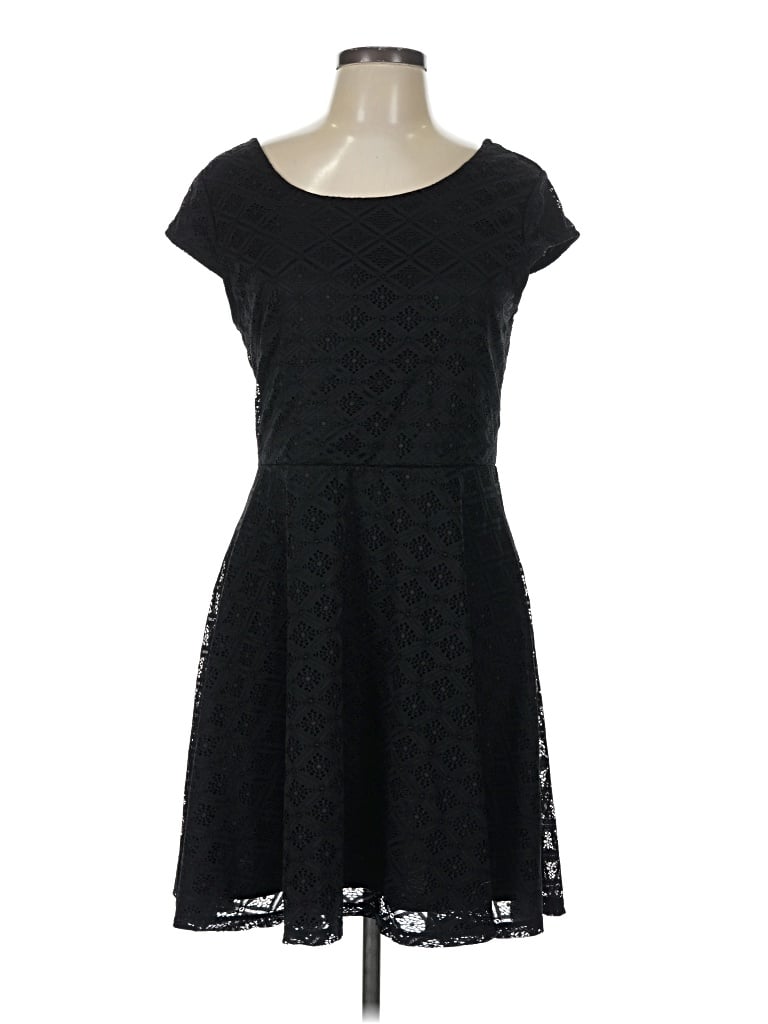 Pre-owned Xhilaration Casual Dress In Black