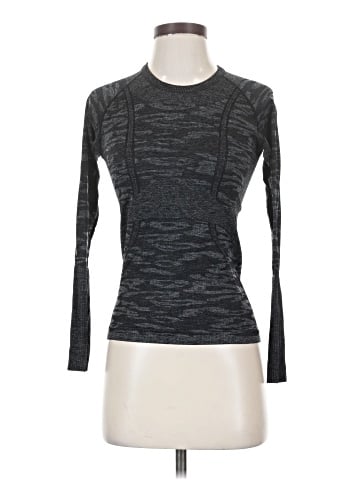 Lululemon Athletica Long Sleeve T-Shirt (view 1)