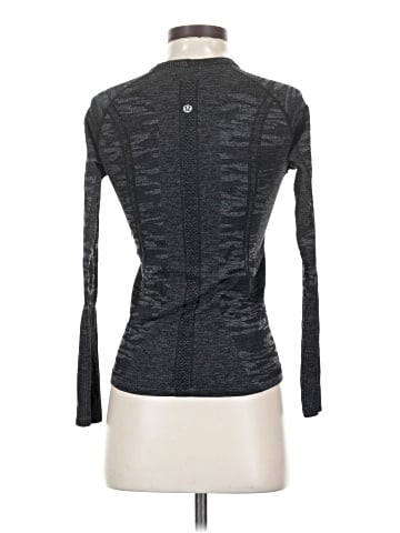 Lululemon Athletica Long Sleeve T-Shirt (view 2)