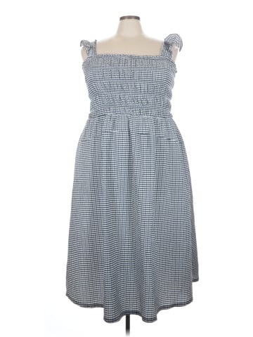 Old Navy Casual Dress (view 1)