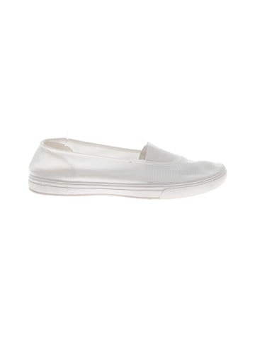 Unbranded Flats (view 1)