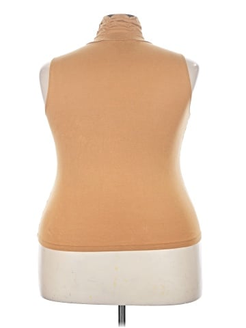 Leo & Nicole Sleeveless Top (view 2)