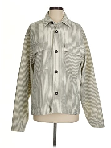 Everlane Long Sleeve Button-Down Shirt (view 1)