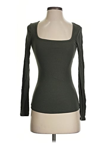 Fashion Nova Long Sleeve T-Shirt (view 1)