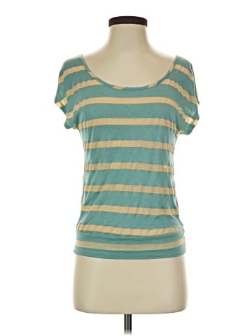 Threads Short Sleeve Top (view 1)