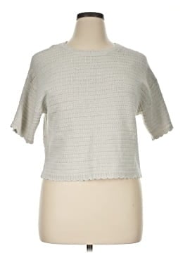 Universal Thread Pullover Sweater