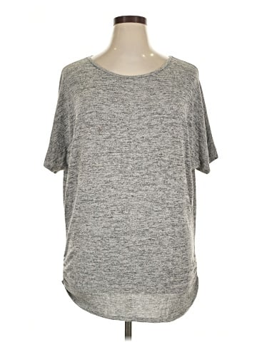 Bobbie Brooks Short Sleeve T-Shirt (view 1)