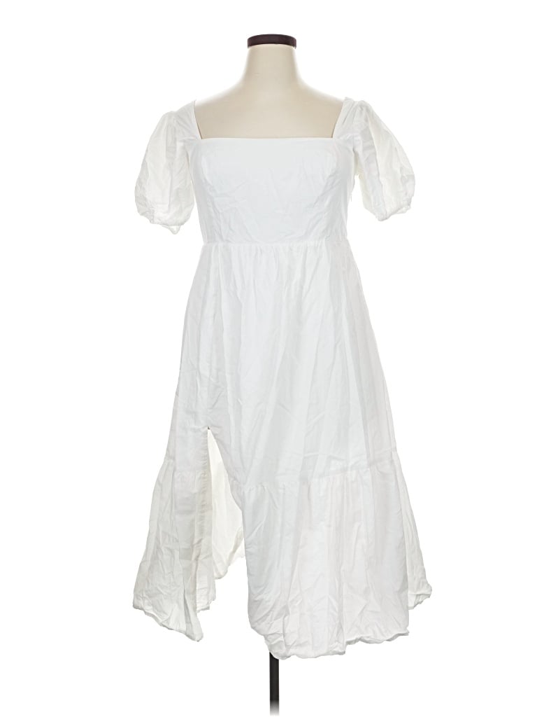 Pre-owned Astr Casual Dress In White