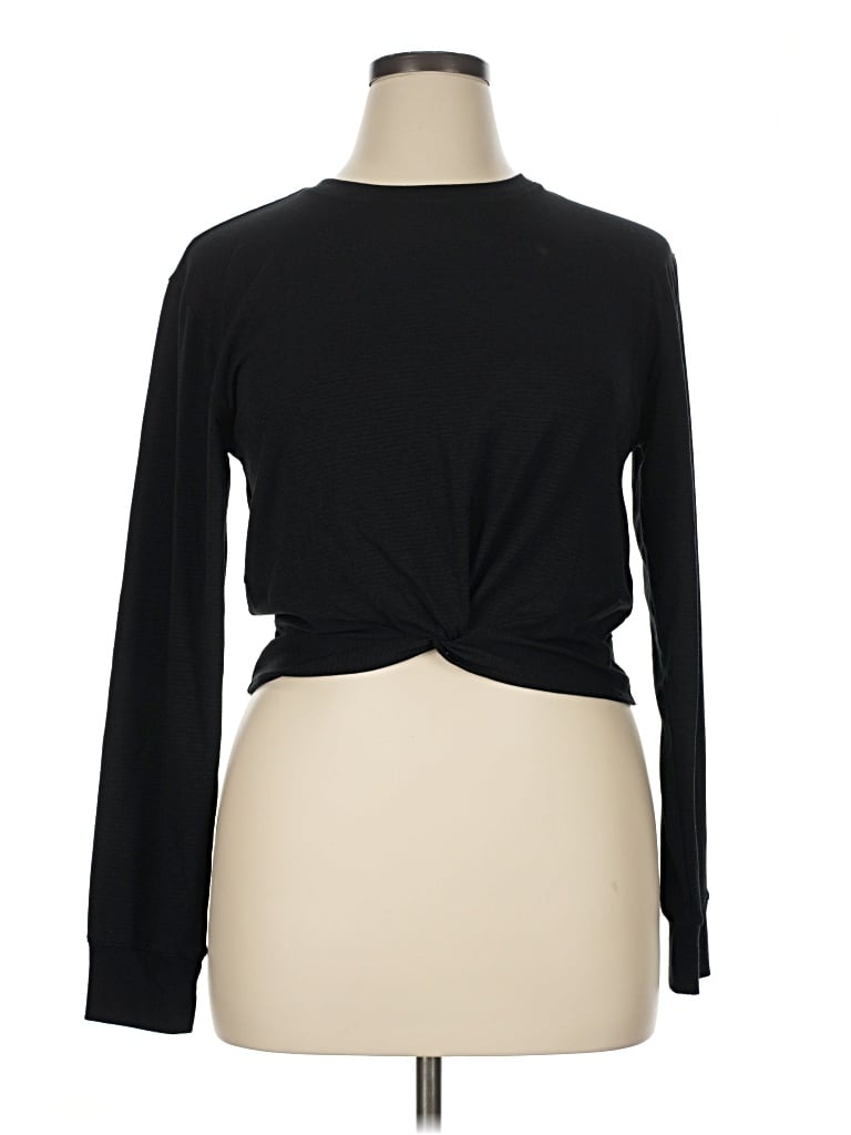 Pre-owned Peloton Long Sleeve T-shirt In Black