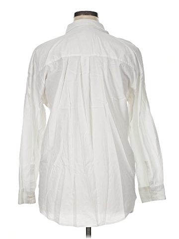 Nine West Long Sleeve Button-Down Shirt (view 2)