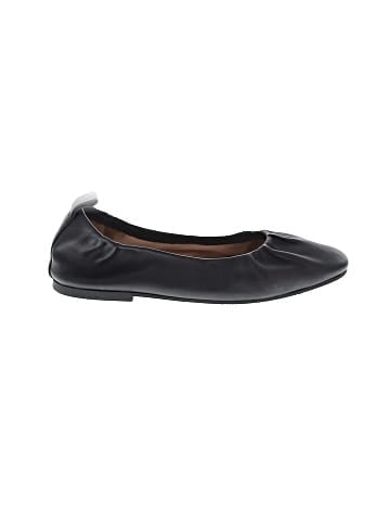 Linea Paolo Flats (view 1)