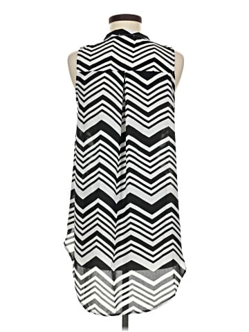 Cha Cha Vente Sleeveless Blouse (view 2)