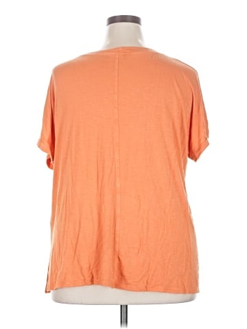 Avenue Short Sleeve T-Shirt (view 2)