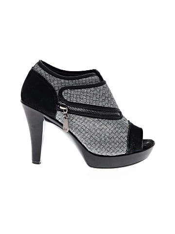 Bernie Mev Heels (view 1)