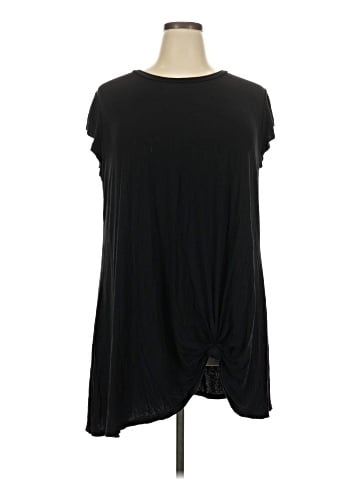Coco + Carmen Sleeveless T-Shirt (view 1)