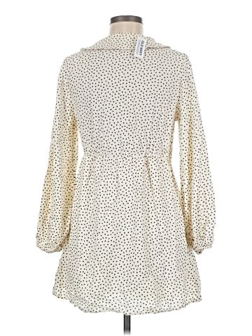 Old Navy Casual Dress (view 2)