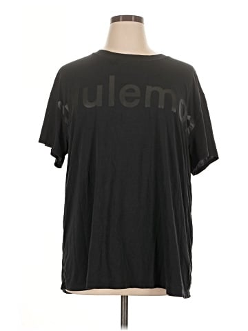 Lululemon Athletica Short Sleeve T-Shirt (view 1)