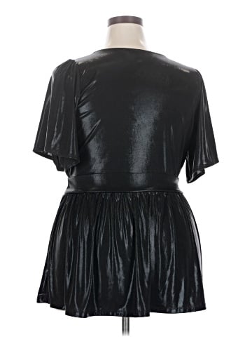 Torrid Short Sleeve Top (view 2)