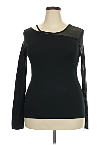 Fabletics Long Sleeve T-Shirt (view 1)