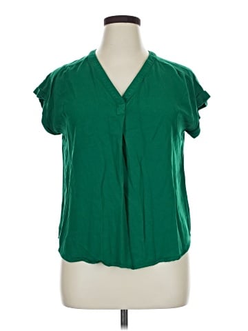 Liz Claiborne Short Sleeve T-Shirt (view 1)