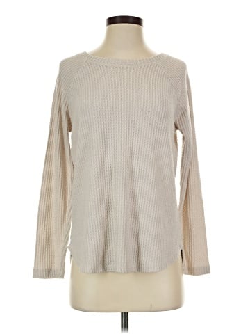 American Eagle Outfitters Pullover Sweater (view 1)