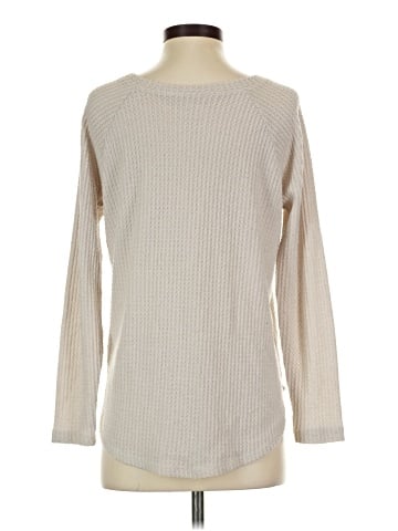 American Eagle Outfitters Pullover Sweater (view 2)