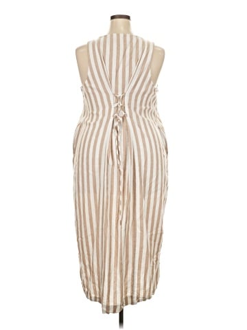 Old Navy Casual Dress (view 2)