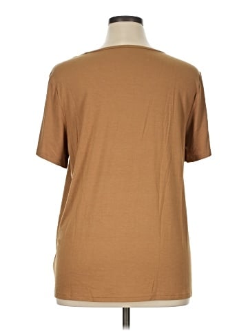 Old Navy Short Sleeve T-Shirt (view 2)