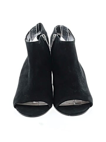 Vince Camuto Sandals (view 2)