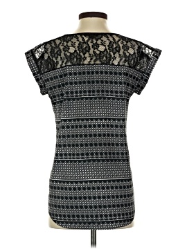 Express Outlet Short Sleeve Top (view 2)
