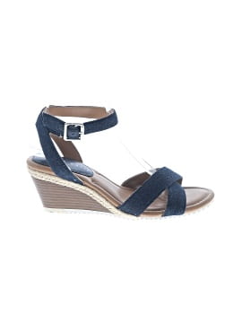 Kelly & Katie Wedges