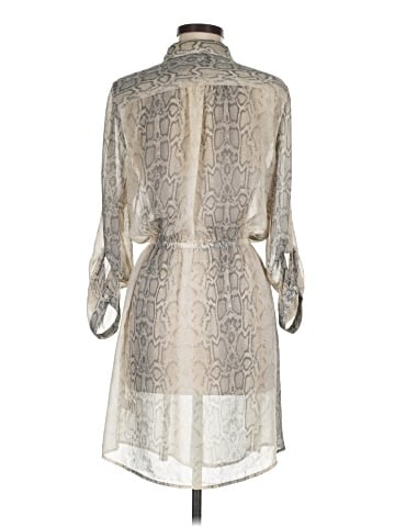 Old Navy Casual Dress (view 2)