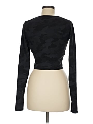 Lululemon Athletica Long Sleeve T-Shirt (view 2)
