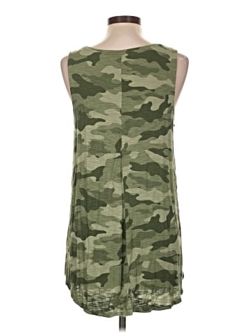 Old Navy Sleeveless T-Shirt (view 2)