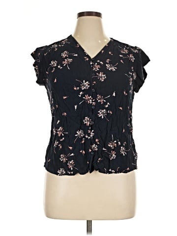 Liz Claiborne Short Sleeve Blouse (view 1)