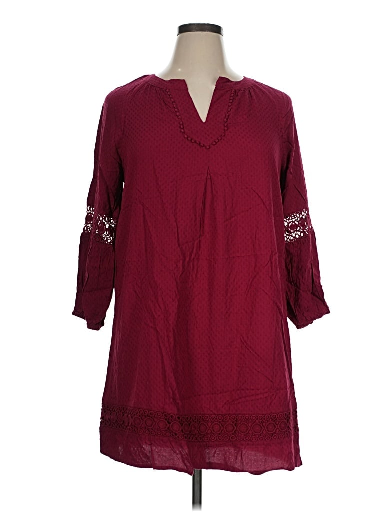Crown & Ivy 3/4 Sleeve Blouse In Burgundy