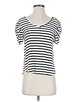 Green Envelope Short Sleeve T Shirt