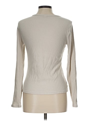 Old Navy Long Sleeve T-Shirt (view 2)