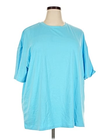 Trendy Queen Active T-Shirt (view 1)