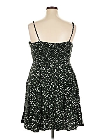 Old Navy Casual Dress (view 2)