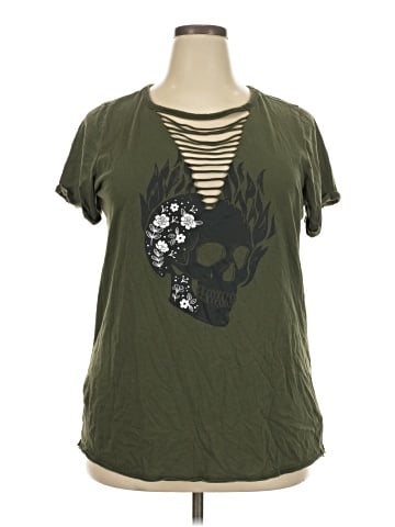 Torrid Short Sleeve T-Shirt (view 1)