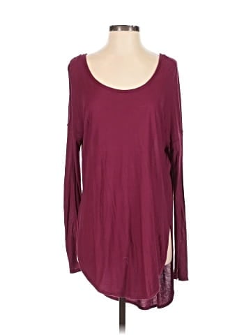 Urban Outfitters 3/4 Sleeve T-Shirt (view 1)