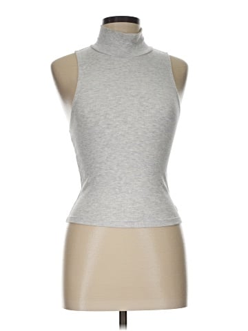 Vuori Tank Top (view 1)