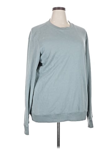 Vuori Sweatshirt (view 1)